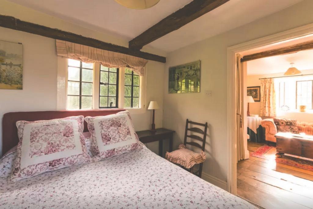 Owlpen Manor Cottages Uley Exteriör bild